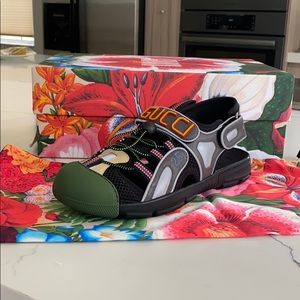 Authentic Gucci Sandals for Men brand new size 7